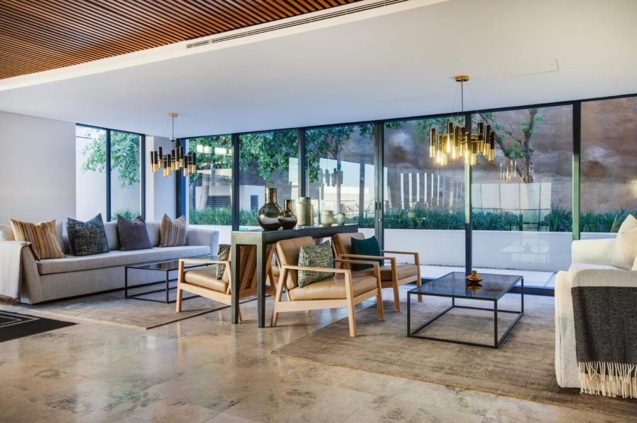 2 Bedroom Property for Sale in Sea Point Western Cape